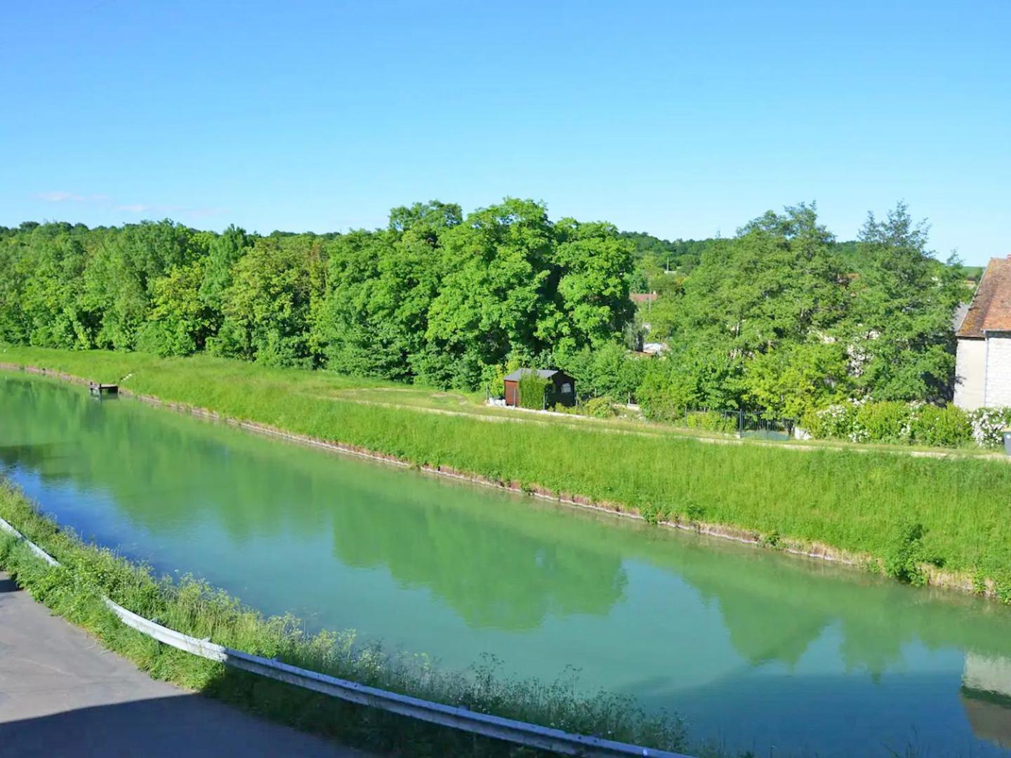 Grand T2 Renove - Bord Du Canal - Commerces A Pied Moret-sur-Loing Kültér fotó